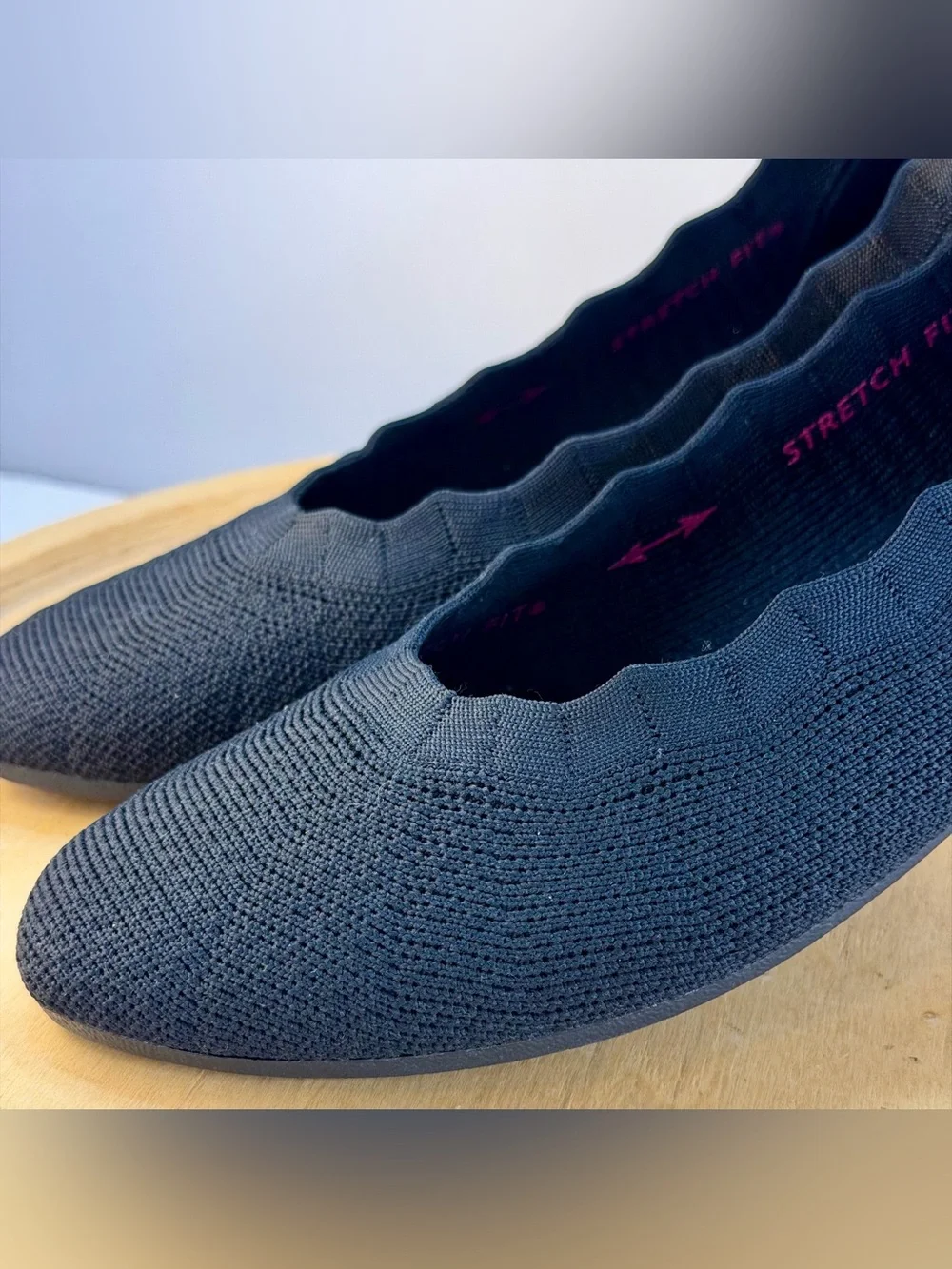 Skechers cleo style